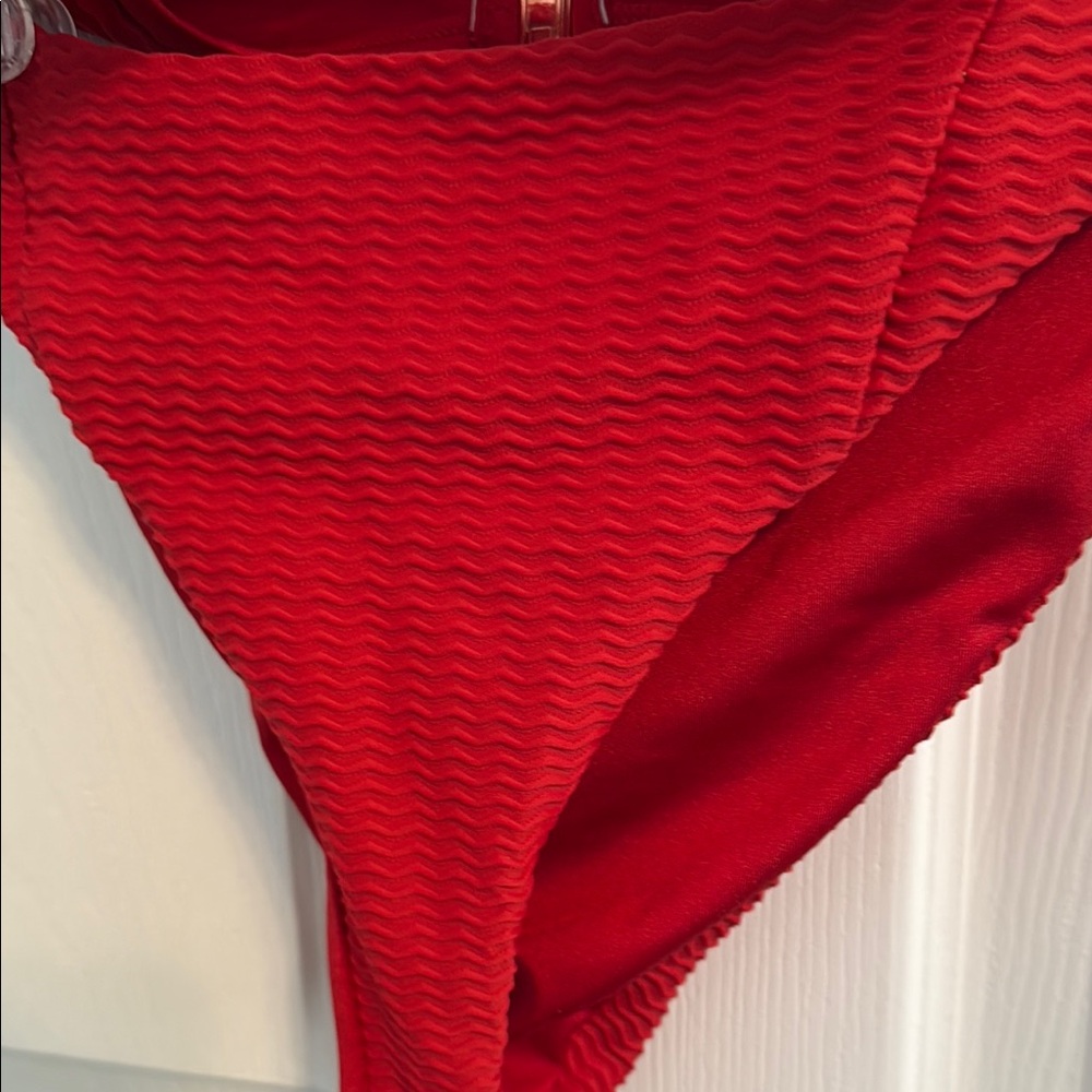 Lounge Red Bikini Set - Picture 4 of 6